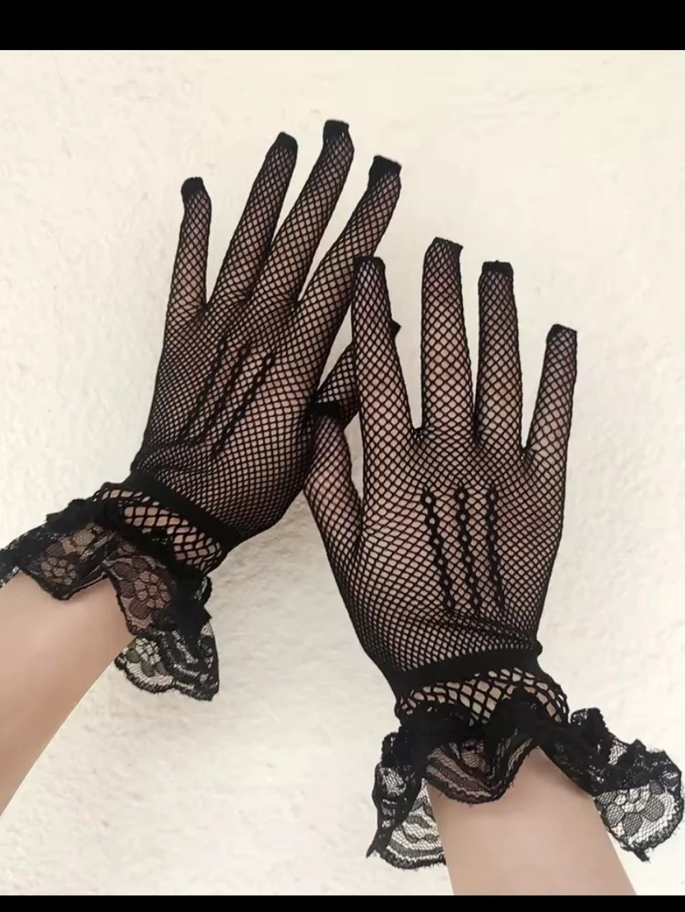 NWOT Pinup Vamp Mesh Fishnet Gloves